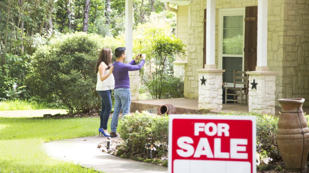 How to price your home to sell in 2025