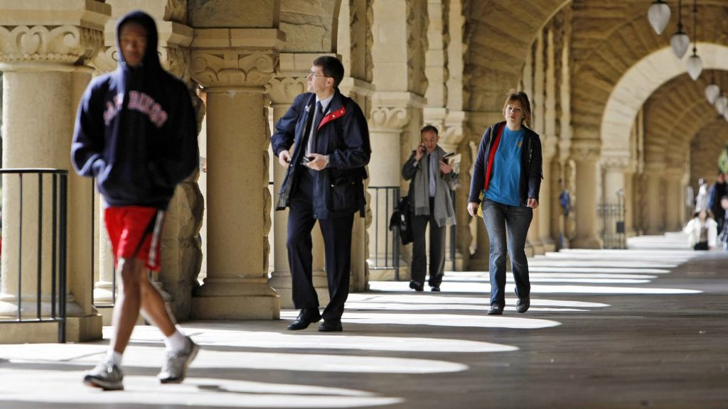 How students choose a college