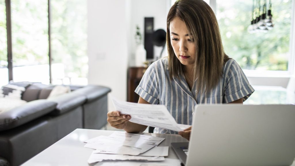 Credit score impact from student loan collections, default