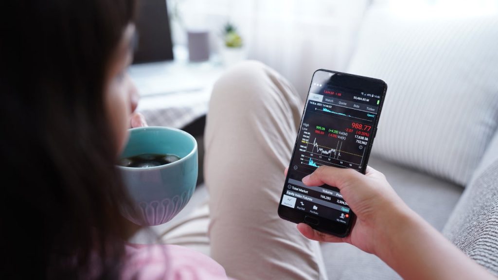 After-hours trading: What it is and how it works