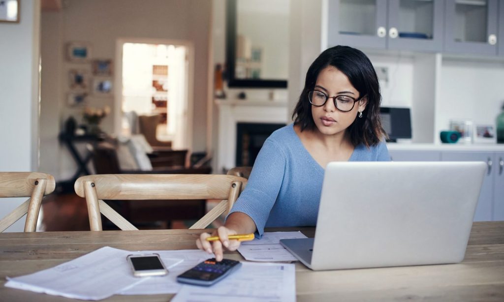 Survey: Women’s Finances More Precarious Than Men’s
