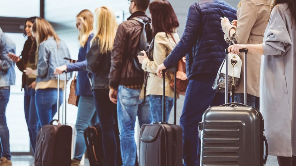 The ‘No. 1 reason’ to buy the early boarding upgrade: travel expert