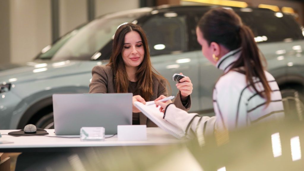 10 common car loan mistakes that cost you money