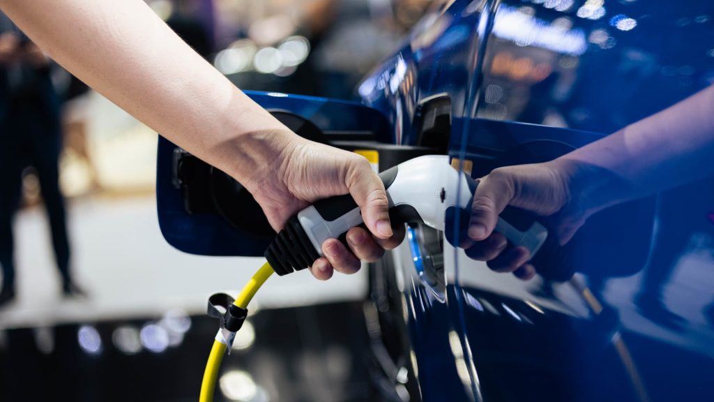 EV tax credit deadline — IRS delays pose a problem for car dealerships