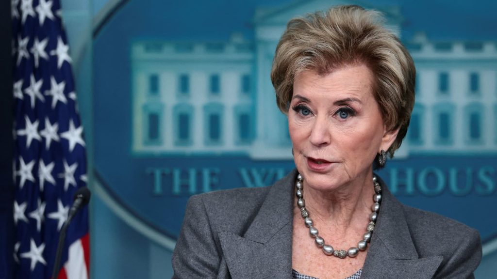 Trump officials warn colleges about low student loan repayment rates