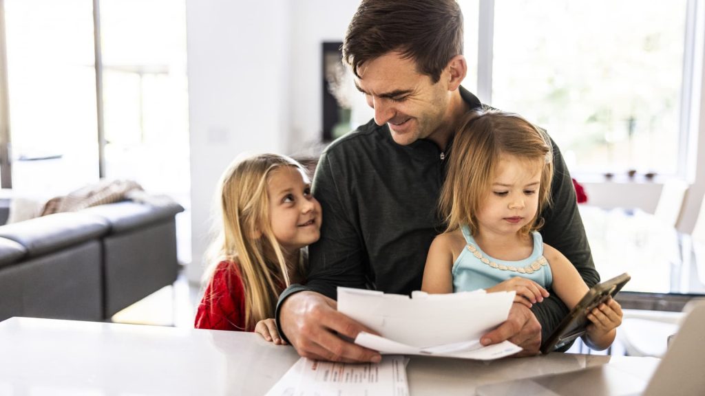 Here’s the earned income tax credit eligibility for 2025 returns