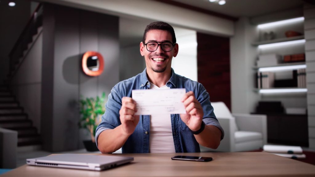 Average IRS tax refund is up 10.2%, based on early filing data Average IRS tax refund is up 10.2%, based on early filing data