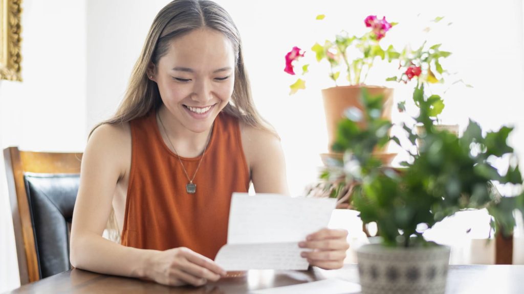 Average IRS tax refund is up 10.6%, early filing data shows