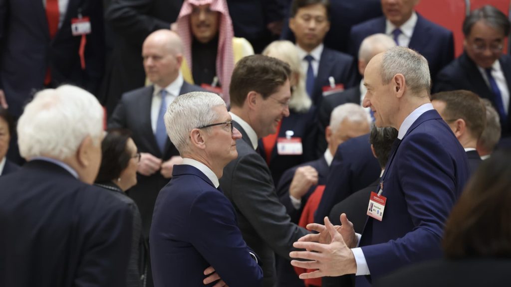 China Development Forum welcomes U.S. execs revamping market push China Development Forum welcomes U.S. execs revamping market push