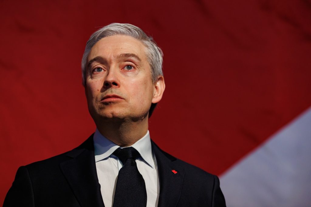 Canada pitches bank expansion in China, seeking to grow exports Canada pitches bank expansion in China, seeking to grow exports